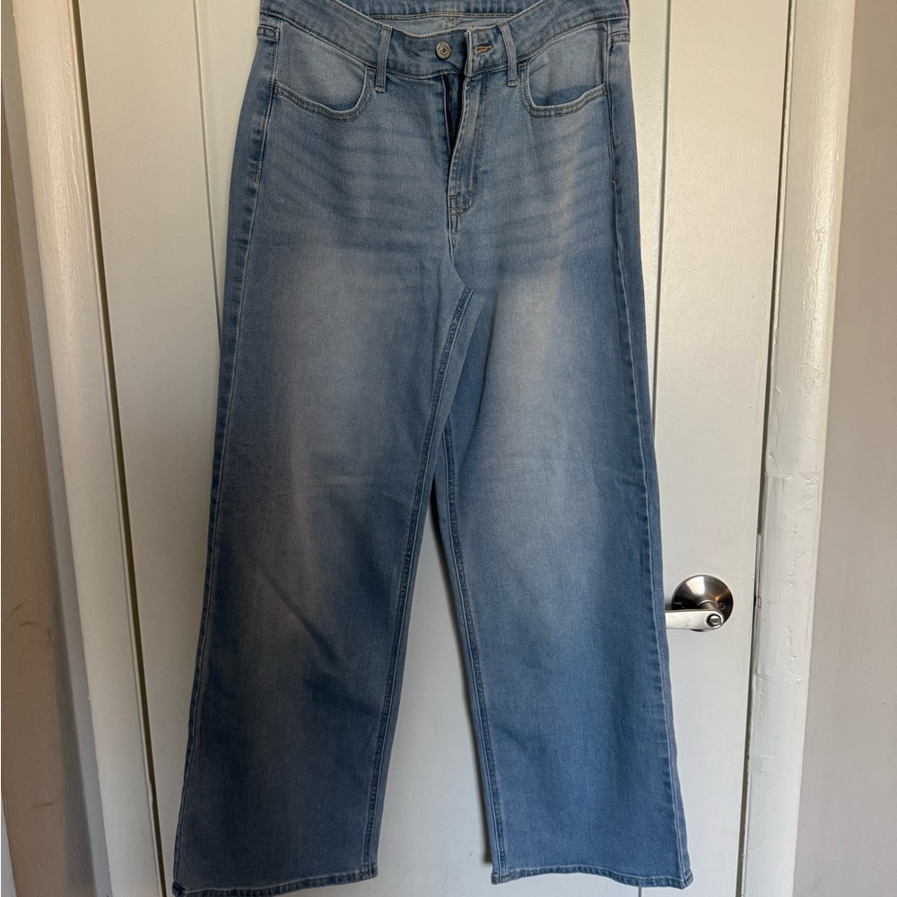 Old Navy Light Blue Straight-Leg Jeans